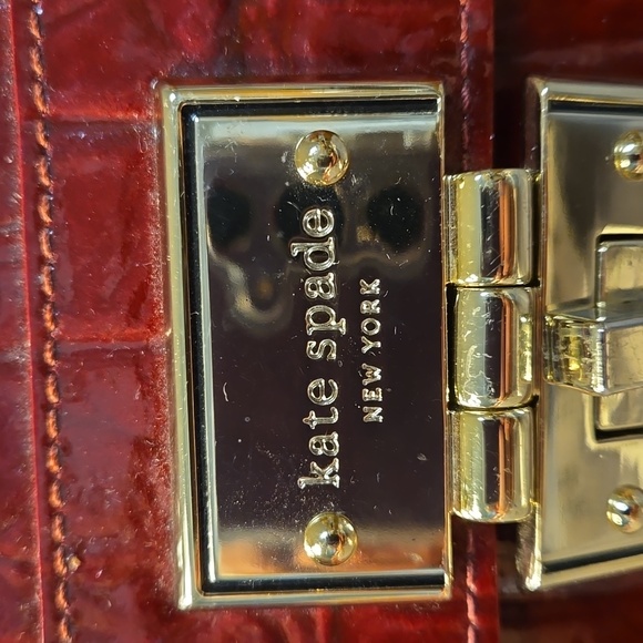 Kate Spade Patent Leather Crocodile Design Shoulder bag - Picture 13 of 13